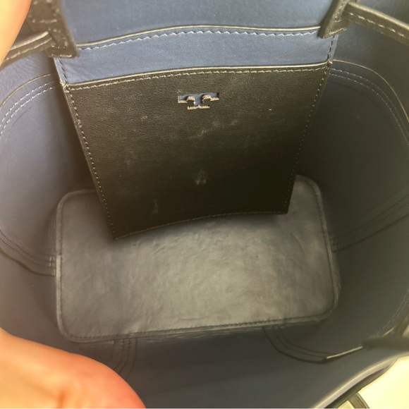 Tory Burch Black Leather Shoulder Bag - Picture 8 of 13